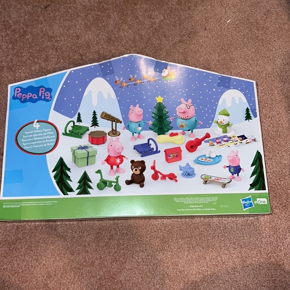 NIB Peppa Pig 24pc Peppa’s Advent Calendar family figures & Toys (45 x 91 Cm) - Picture 3 of 4